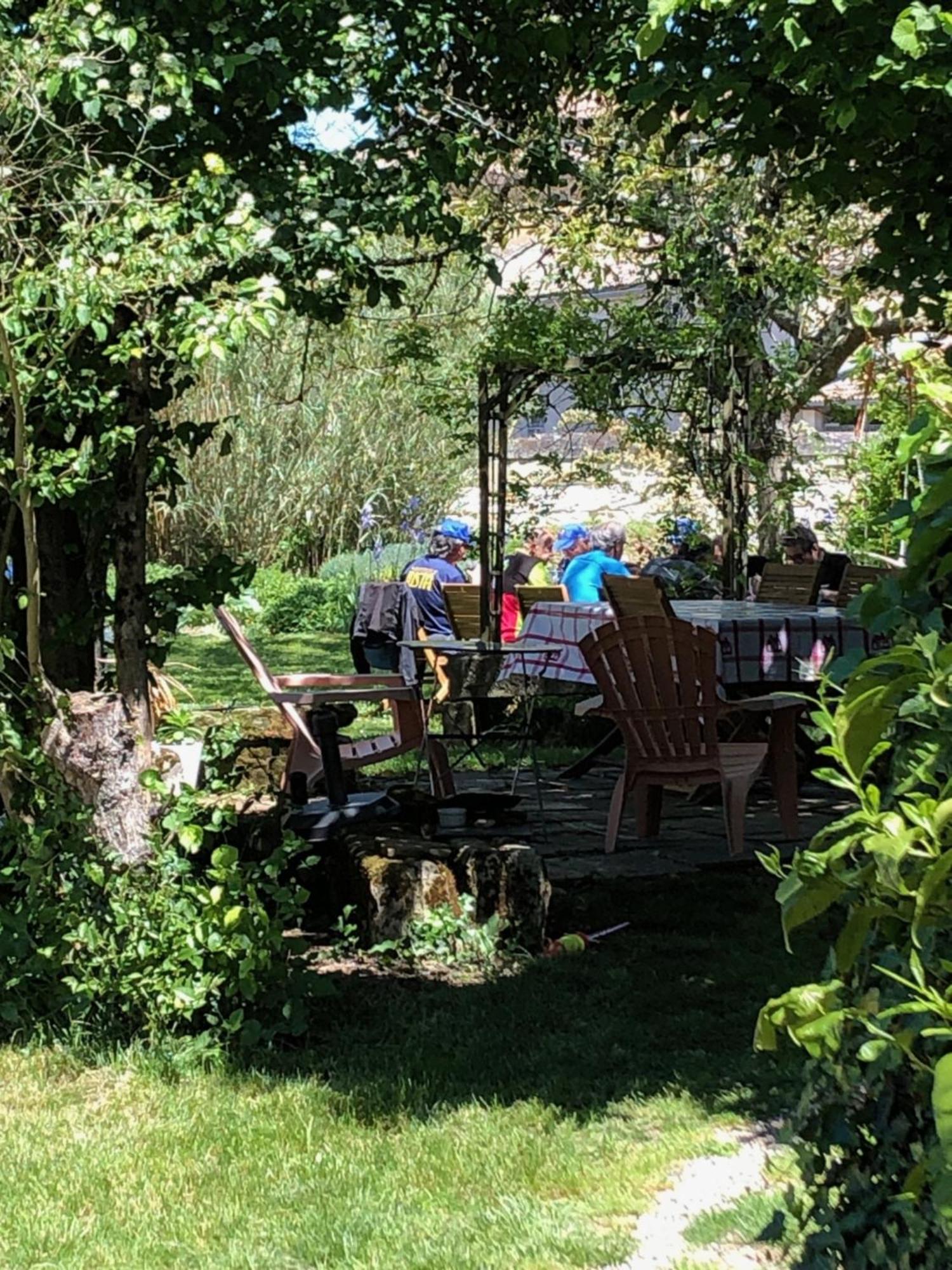 L'Auberge Meilhannaise Εξωτερικό φωτογραφία